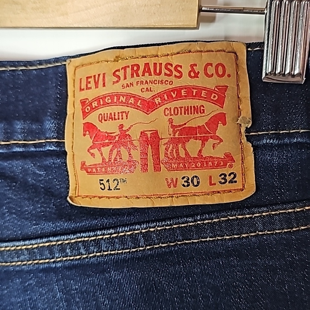 Levi's 512 dark wash 30x32 slim jeans - Picture 5 of 7